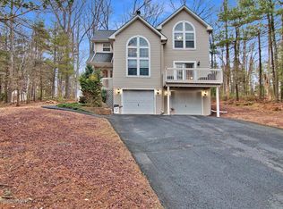 288 Eastshore Dr, East Stroudsburg, PA