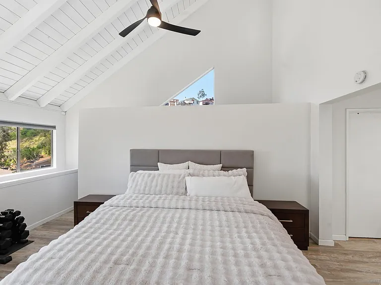 1539 San Miguel Ave — Photo 49