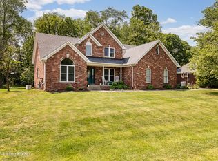 7222 E Orchard Grass Blvd, Crestwood, KY 40014