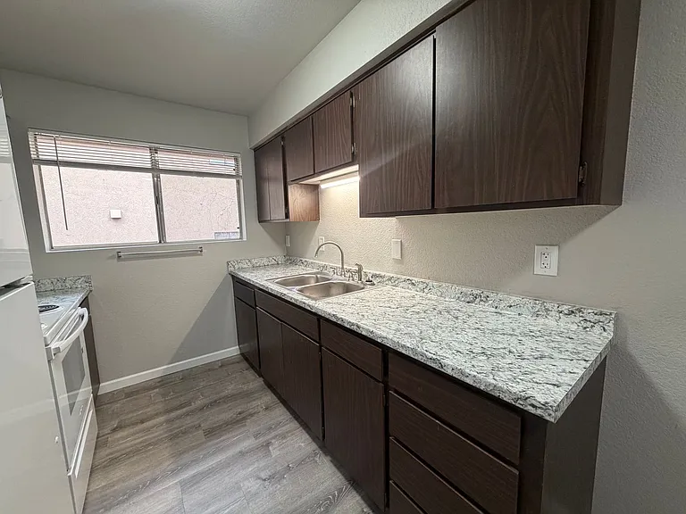 1575 Monte Vista Dr #2 — Photo 7