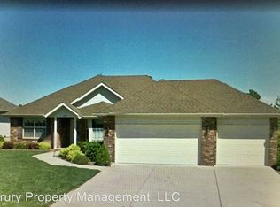 3922 S Ridgeline Ave, Springfield, MO 65807