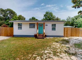 1494 Oakhill Rd, Gulf Breeze, FL 32563