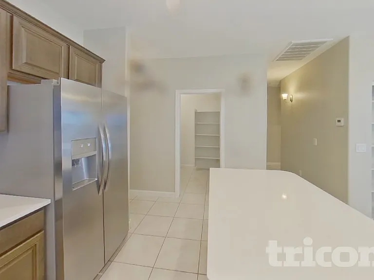 41287 W Hensley Way — Photo 7