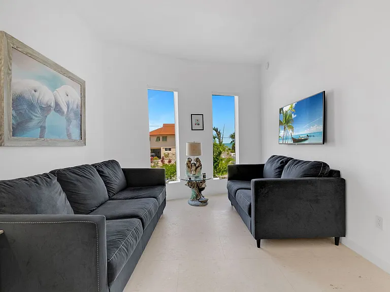 317 E Seaview Cir — Photo 41
