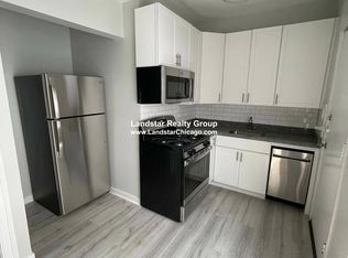 7635 N Rogers Ave #2N, Chicago, IL 60626