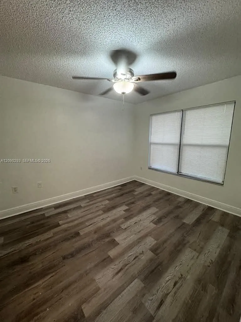 Palm Beach Grande Condo — Photo 4