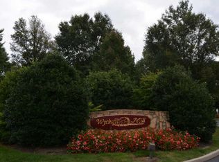 20 Dennis Ct, Hightstown, NJ 08520