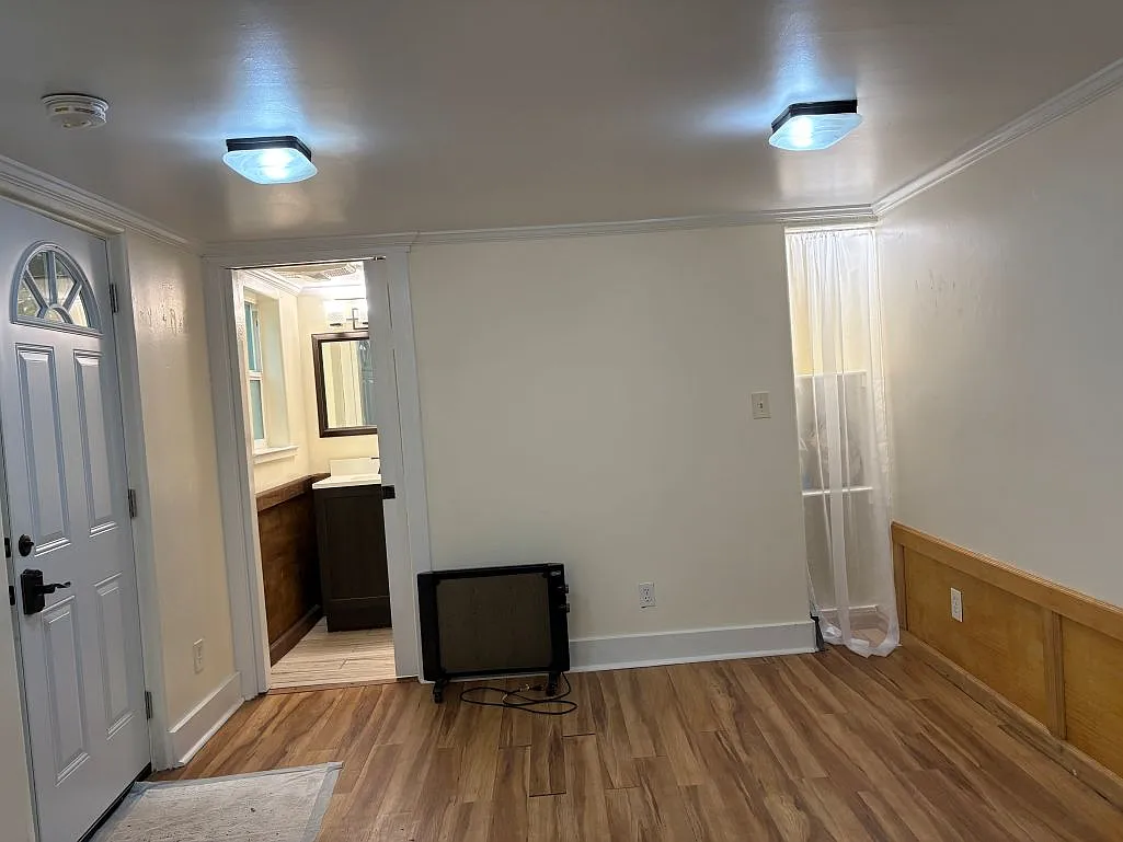 Studio, 230 sqft, $1,500 — Photo 4