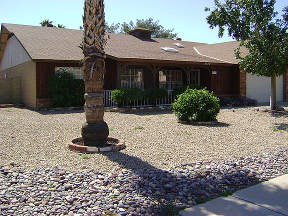 huge front yard with porch