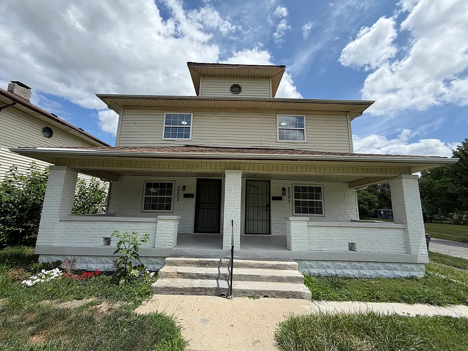 2201 E Riverside Dr #2201