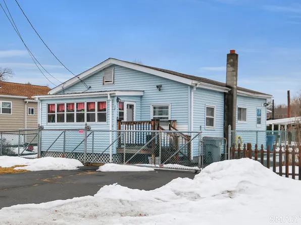 30 Bartlett Street, Plainville, CT 06062