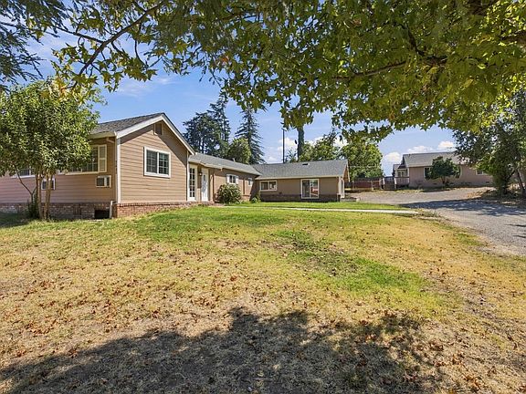 5th image of 7628 Kensington Dr