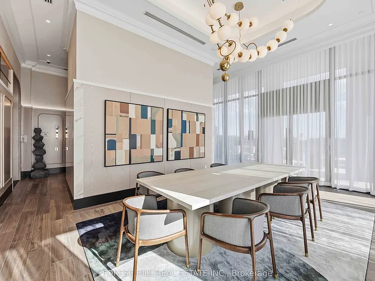 10 Inn On The Park Dr #Penthouse 3 — Photo 22