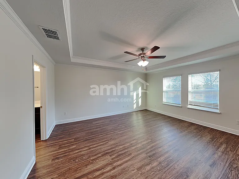1179 Sky Lakes Dr — Photo 15