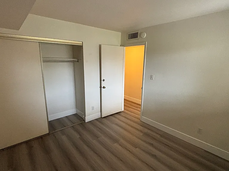 7206 N Via De Paesia — Photo 23