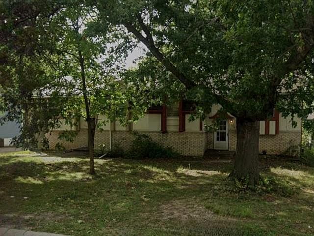 1st image of 7424 Woodson Rd