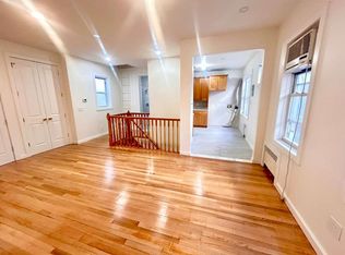537 E 5th St #1A, Brooklyn, NY 11218