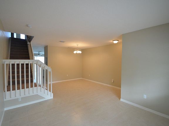 5th image of 7917 Catalina Cir