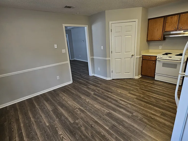 2904 Callaway Cir — Photo 9