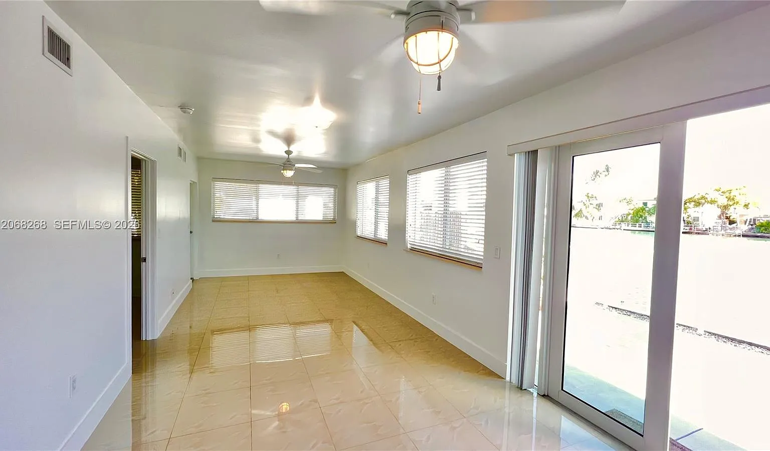 Biscayne Bch Sub — Photo 4