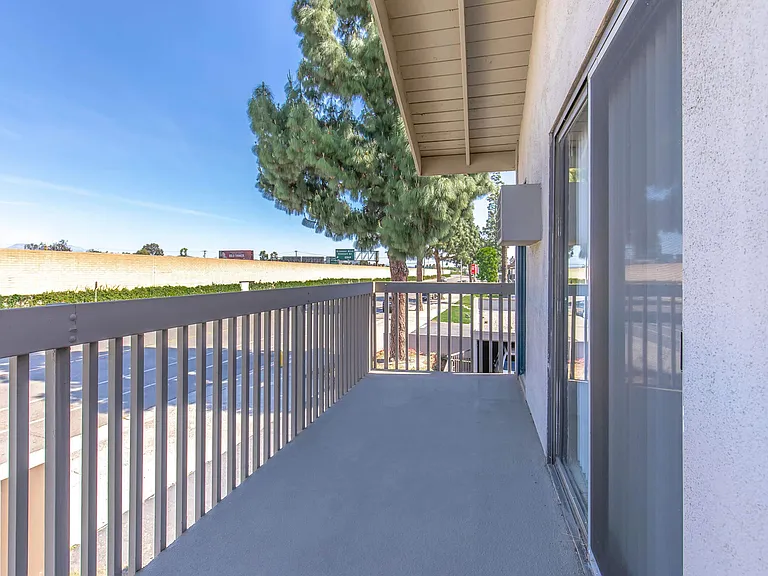 Eastwood Apartment Homes — Photo 37