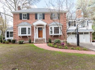 22 Kenilworth Cir, Wellesley, MA 02482