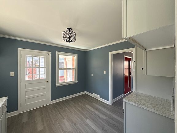5th image of 408 Fannie Cir