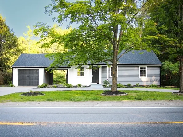 335 South St, Wrentham, MA 02093