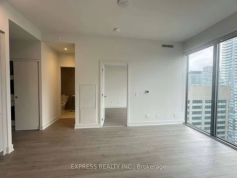 8 Cumberland St #4305 — Photo 8