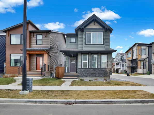 4047 Hawthorn Line SW, Edmonton, AB T6X 2Y8