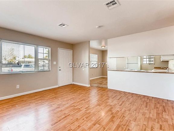 4th image of 3627 Bear Creek Dr