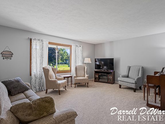 4th image of 1766 Deerfield Ct