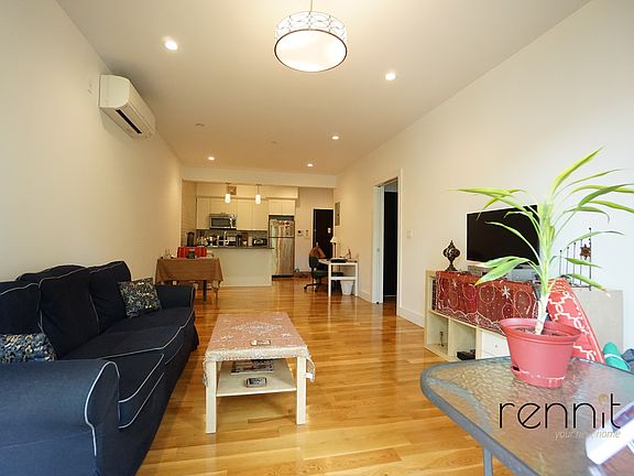 4th image of 149 Clarkson Ave #4R