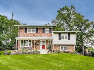 11601 Georgetowne Ct, Potomac, MD 20854