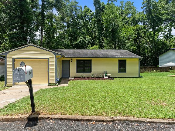 3rd image of 2434 Jolene Ln
