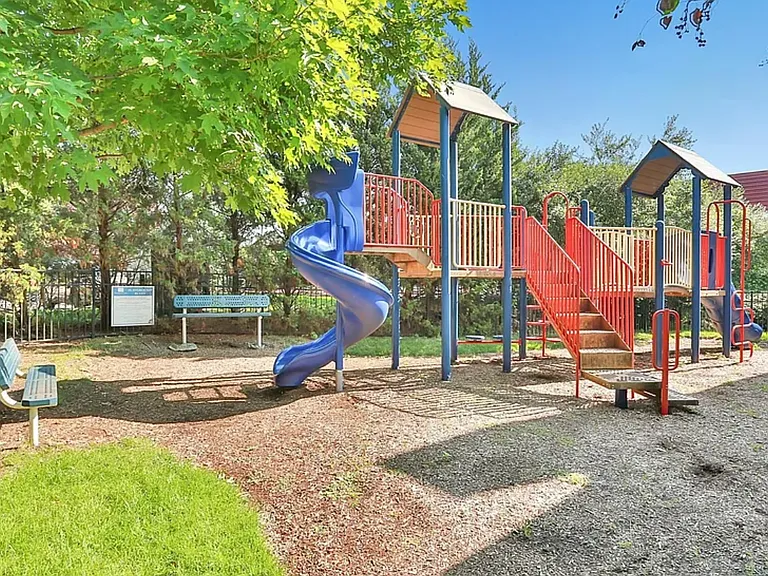 1305 Half Moon Bay Dr — Photo 43