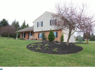 20 Starr Rd, Sinking Spring, PA 19608
