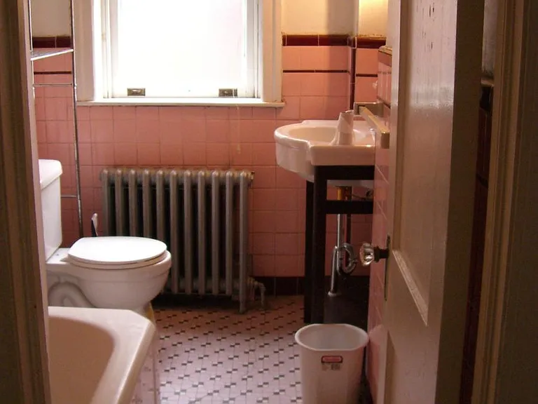 4054 Chestnut St #2R — Photo 9