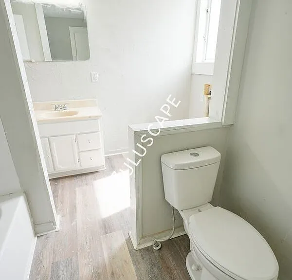 2417 Pearl St #2 — Photo 8