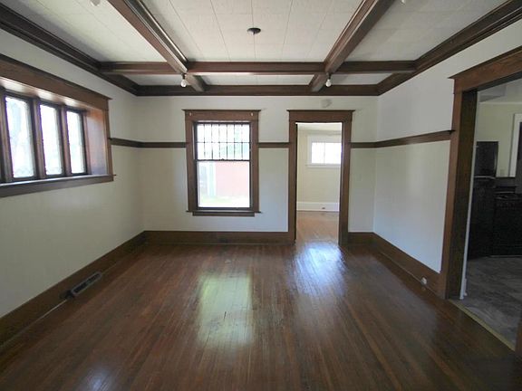 5th image of 1335 Sigsbee St SE