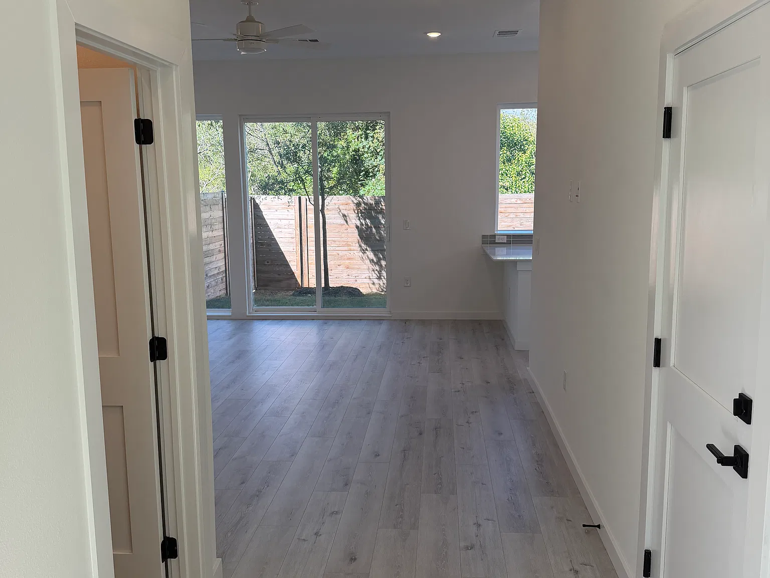 2 bed, 2.5 bath, 1278 sqft, $2,395 — Photo 4
