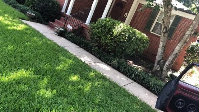 2 bed, 850 sqft, $875 — Photo 2