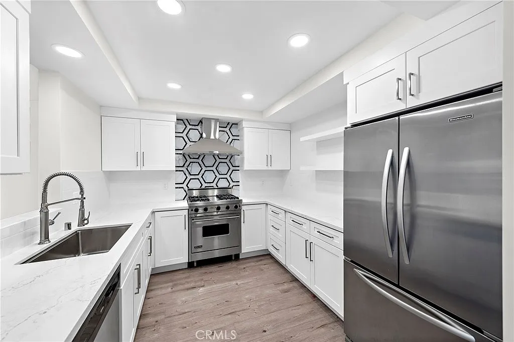 3 bed, 1450 sqft, $7,495 — Photo 4