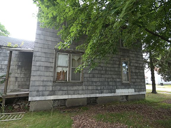 3rd image of 1621 13th Ave