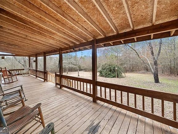 2nd image of 1200 Lovell Rd SE