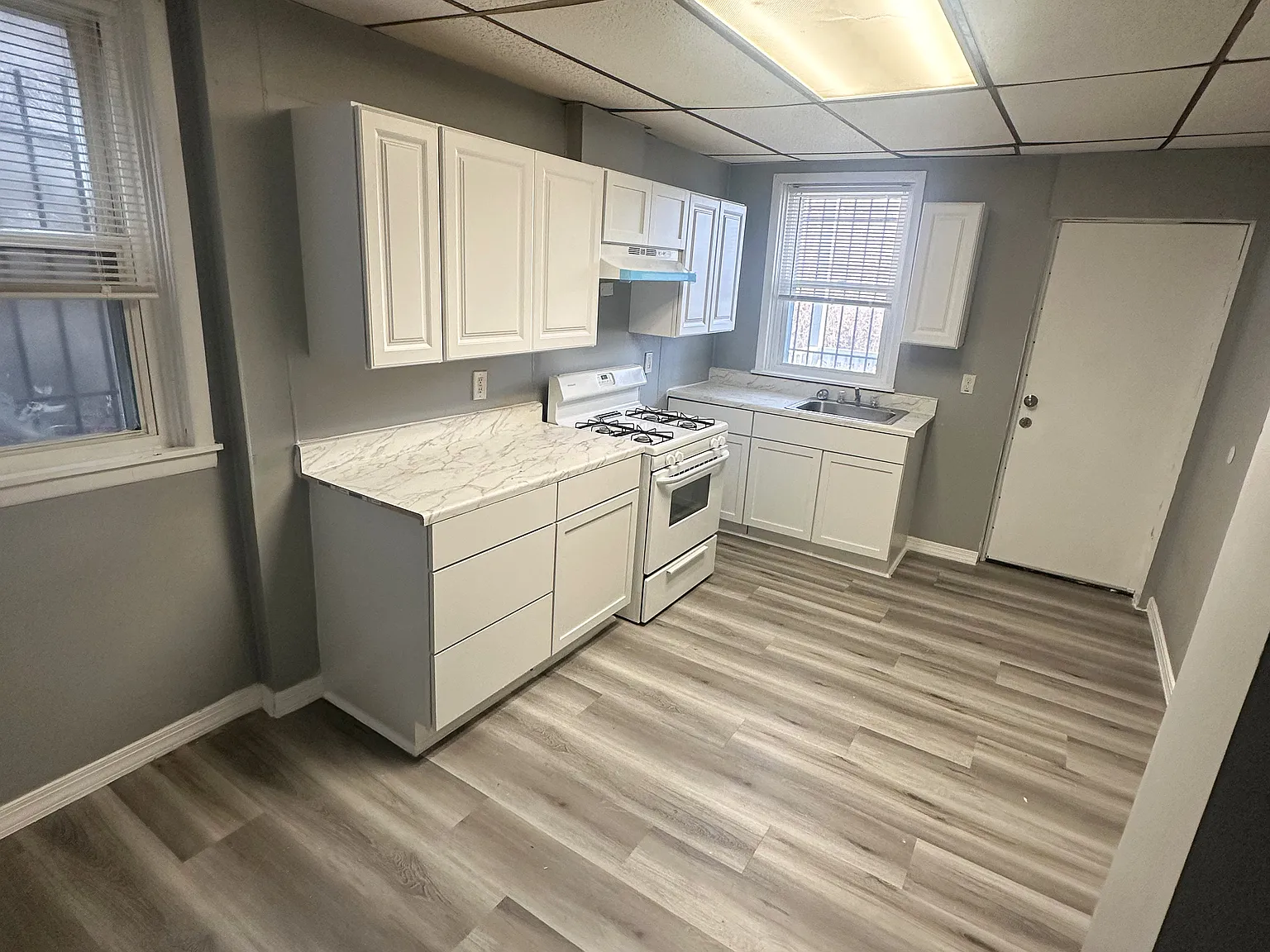 4 bed, 1.5 bath, $1,700 — Photo 4
