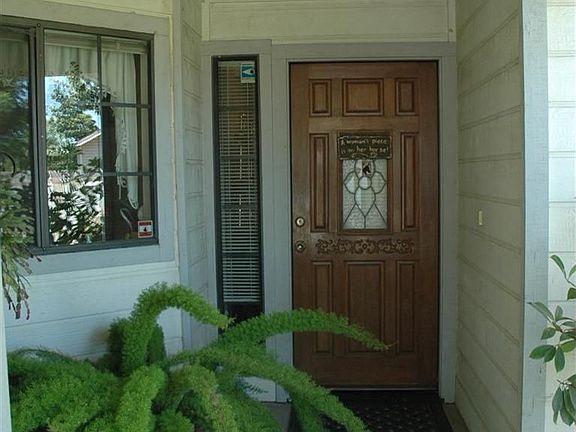 2nd image of 435 Villa Woods Dr