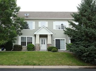 15060 Dunwood Trl, Apple Valley, MN 55124