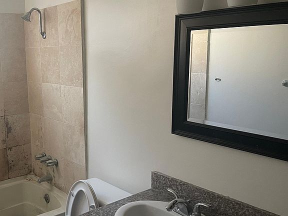 5th image of 749 N Vendome St APT 3