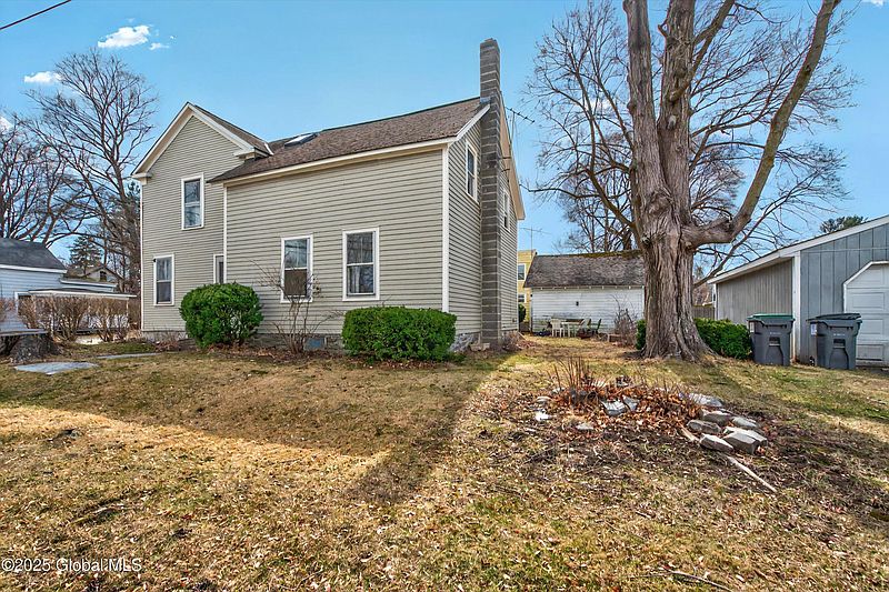 3rd image of 44 Hoosick Street